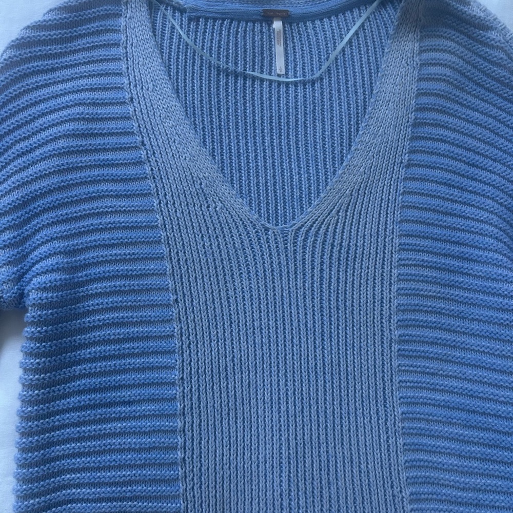 Free People When It Rains Small V neck Sweater Cornflower Blue - Picture 3 of 8